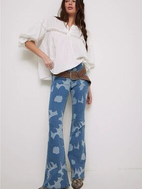 We The Free Penny Pull On Floral Boho Flare Jeans Sz 27